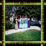 Liana&Halausisters1.JPG (48784 bytes)