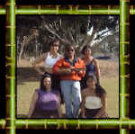 Liana&Halausisters3.JPG (44525 bytes)